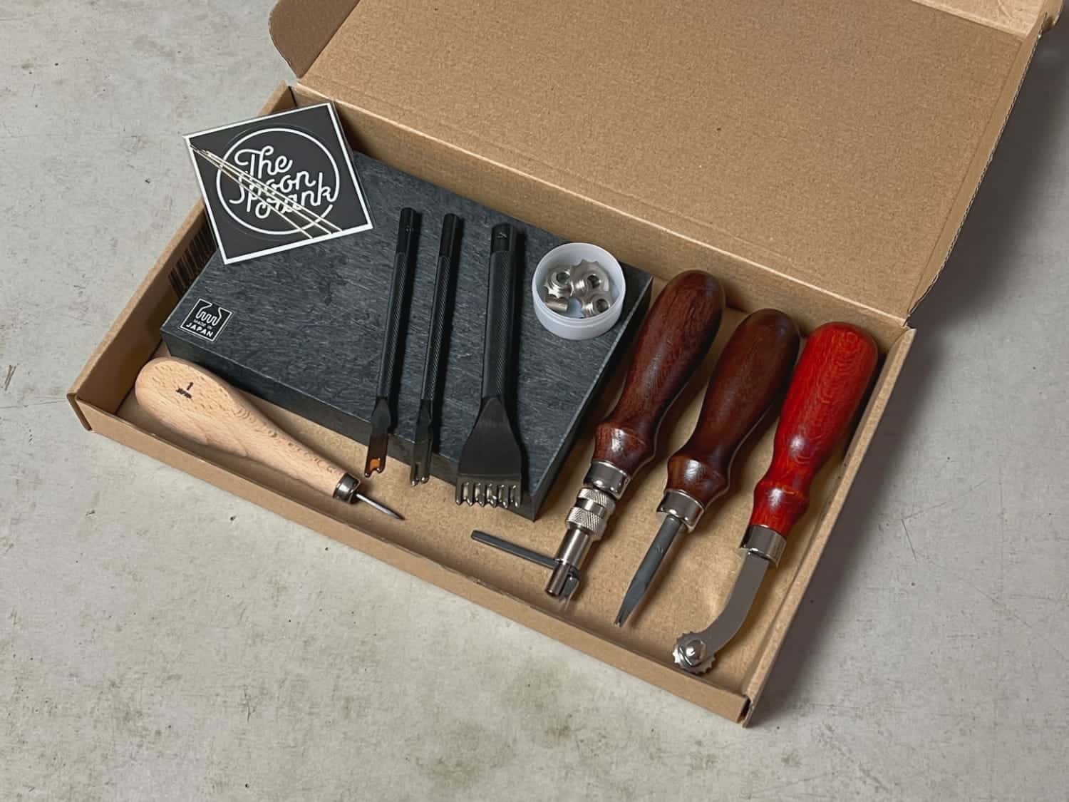 Leather Craft Tool Kit- Hand Sewing Kit - The Spoon Crank