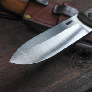 Knife with micarta handle 2