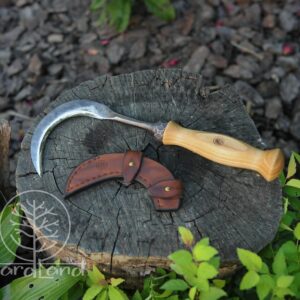 Forged Sickle | Handmade Sickle | Hardened Steel | Gardener's Tool | Garden Tools | The tool for Herbalism | Garden Crafts