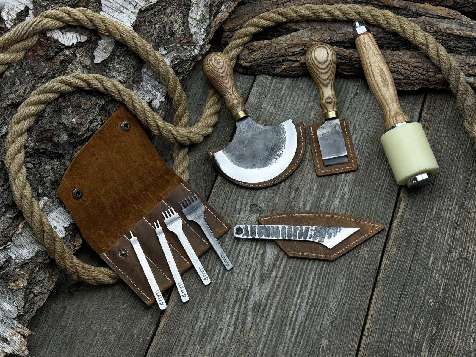 5-Piece Leather Working Tool Set With Nylon Mallet – The Spoon Crank